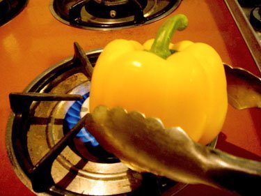 Cooking Basics - Roast a Chili Pepper