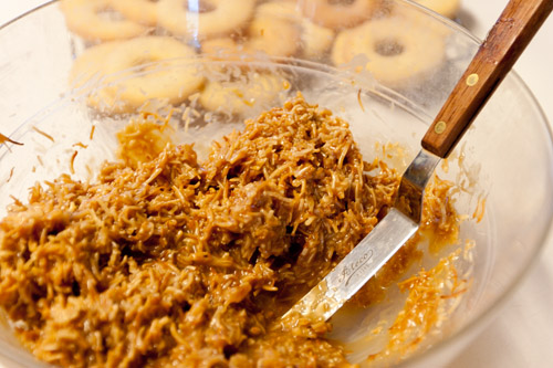 topping Tropical Pacific Cookies (aka homemade Girl Scout Samoas or caramel delights) Life Currents #copycat #homemade #cookies #girlscouts