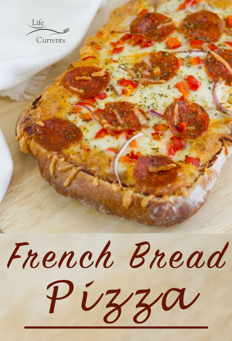 I'm pretty sure that, just as I could eat tacos for any meal and everyday, my husband could eat pizza for any meal and everyday. So, you can imagine that we eat pizza pretty often around here. Here's a quick and easy answer for making your own pizza at home. 