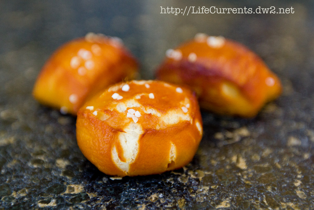 Homemade Soft Pretzel Bites | Life Currents Homemade Soft Pretzel Bites on a plate