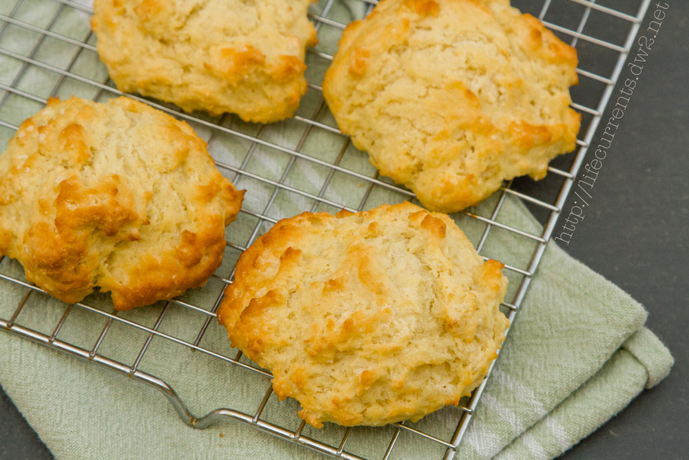 Fresh Buttermilk Biscuits | Life Currents #biscuits #homemade #buttermilk #unprocessed #fresh