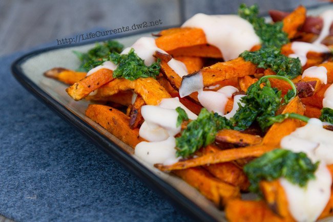 Sweet Potato Fries with Mac & Cheese Sauce and Chimichurri | Life Currents https://lifecurrentsblog.com