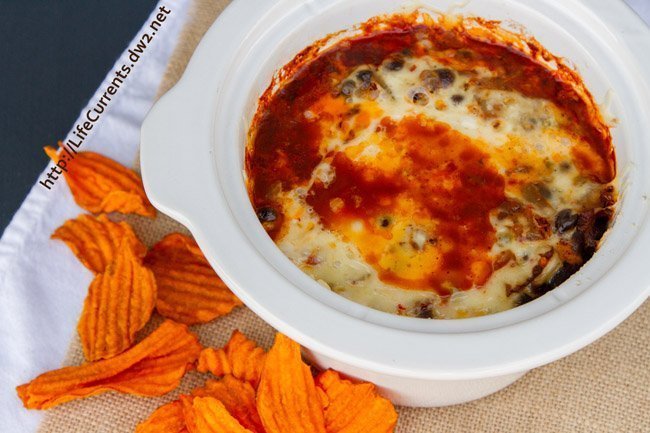 Slow Cooker Chipotle Bean Dip for Tailgating Snack Month on Life Currents https://lifecurrentsblog.com