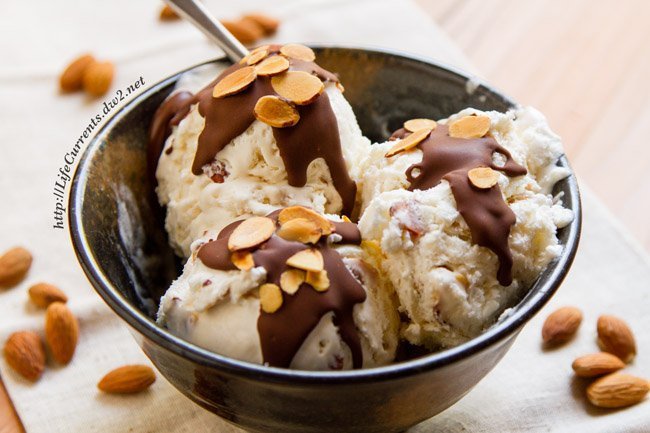 Almond Nougat Ice Cream doesn't require an ice cream machine, and is filled with almond flavor in a delicious sweet cream base! https://lifecurrentsblog.com 