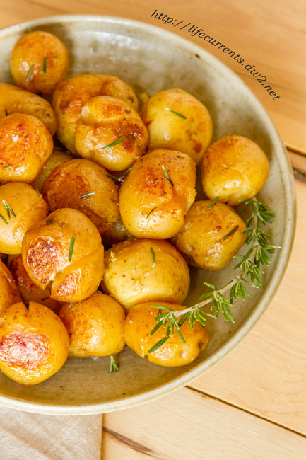 Potatoes Fondantes, or smashed potatoes, are so delicious! I&rsquo;ve been making them for dinner parties and special events for years, and always get requests for the recipe. 