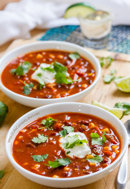 Last night I wanted some comfort food. Something warm and happy to fill the soul and the tummy. Soup, that kind of night called for soup. It was really good! Full of flavor. Quick and easy to make. A total keeper. 