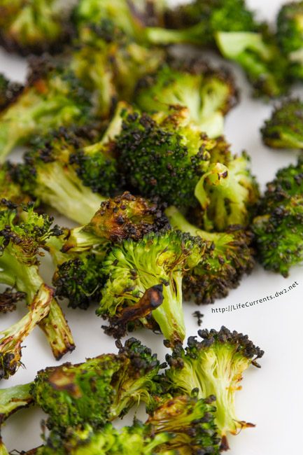 Miso Roasted Broccoli #SundaySupper - a simple and delicious side dish that takes just 10 minutes to roast and is super quick to put together 