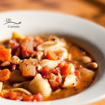 Pasta e Fagioli Soup {pasta and beans soup} recipe