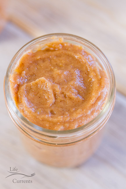 Crock Pot or Slow Cooker Apple Butter recipe - easy, delicious, and made in the crock pot! Crock Pot or Slow Cooker Apple Butter recipe - easy, delicious, and made in the crock pot!