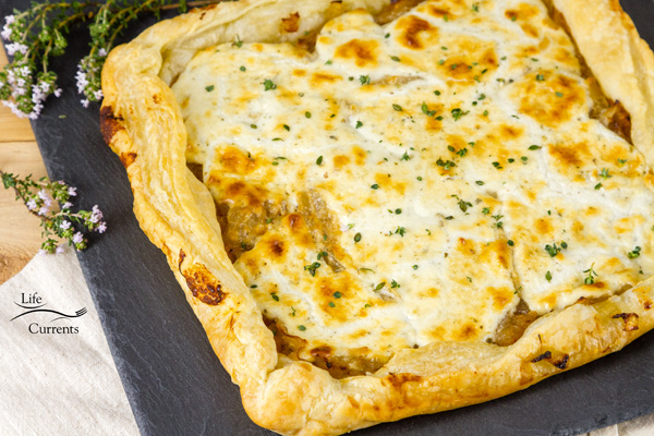 French Onion Tart - fancy, vegetarian, goat cheese, caramelized onions