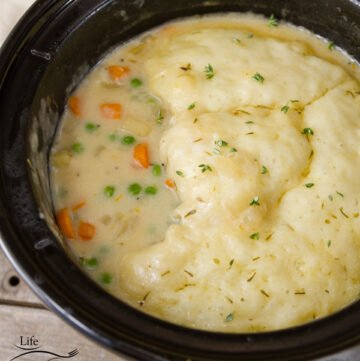 Slow Cooker Vegetarian Pot Pie - pure comfort food