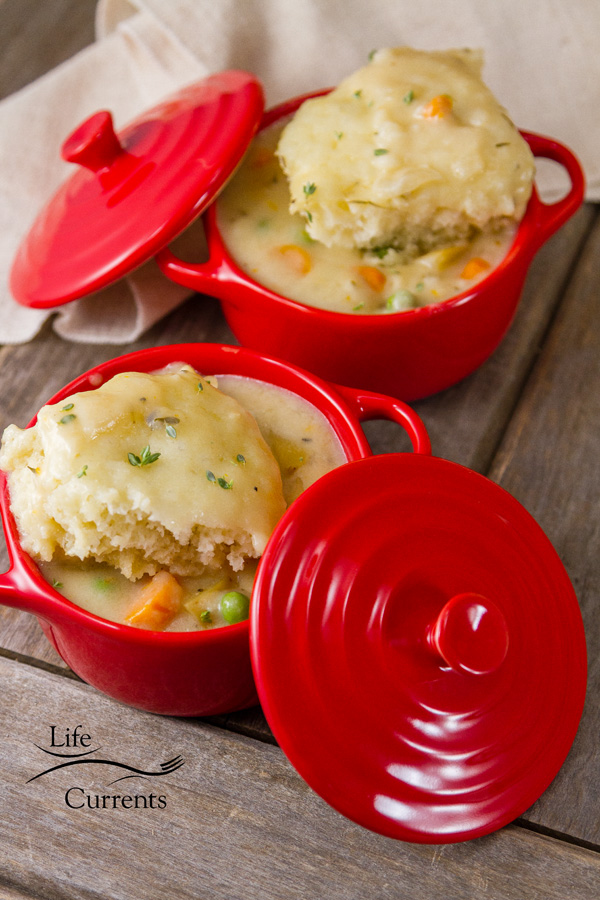 this Slow Cooker Vegetarian Pot Pie is easy to make and the whole family will love it
