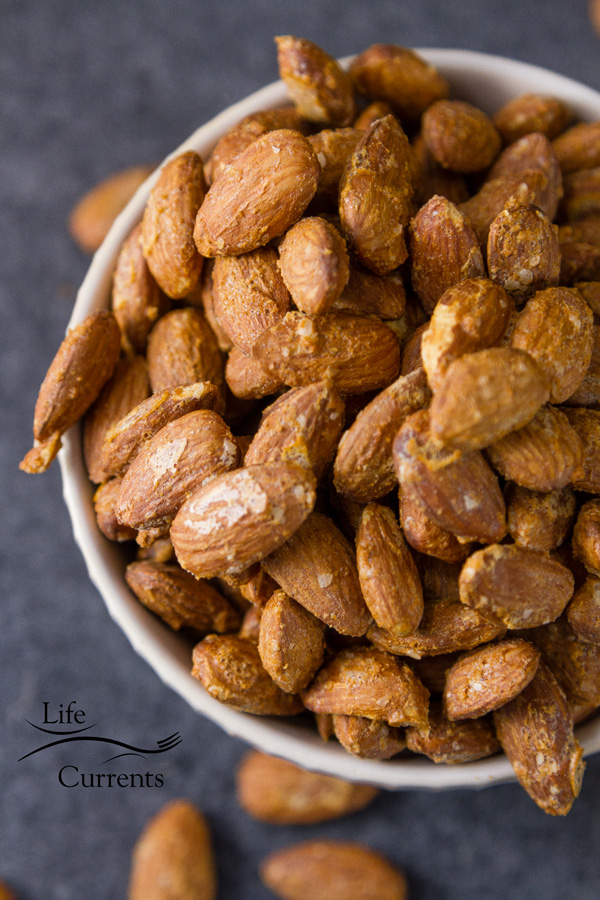 Smoked Garlic Almonds - people will naturally gravitate towards this healthy nibble Smoked Garlic Almonds - people will naturally gravitate towards this healthy nibble