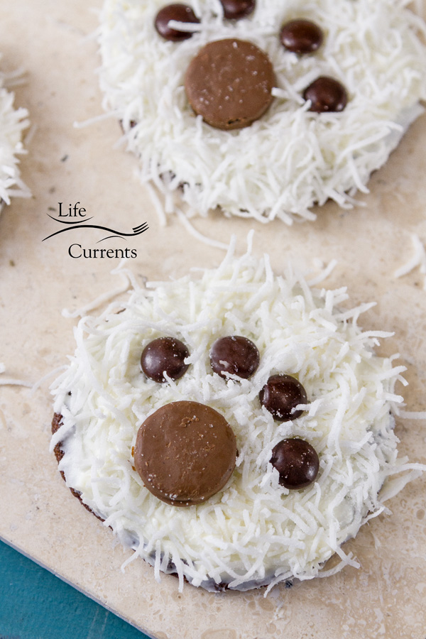 Polar Bear Paw Cookies Have a cookie decorating party and make these. Polar Bear Paw Cookies Have a cookie decorating party and make these.