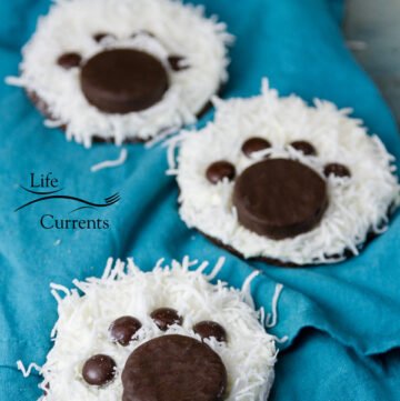 Polar Bear Paw Cookies - The kids will love to help, and everyone will be happy with these cute handmade treats.
