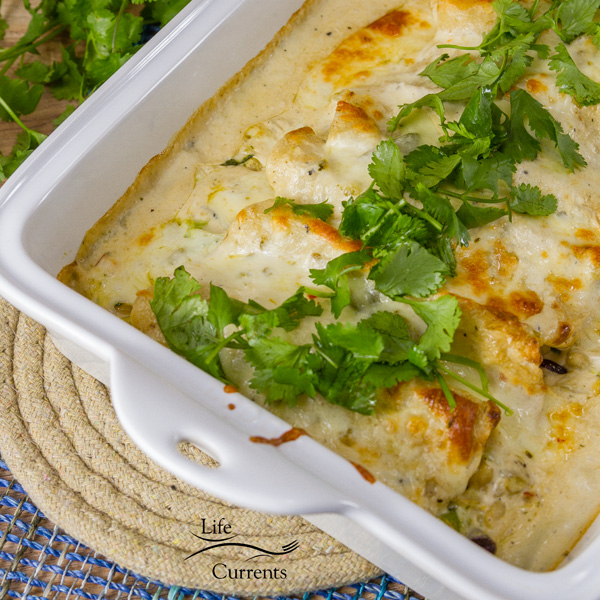 Creamy Verde Fiesta Enchiladas come together very quickly, and are so yummy.