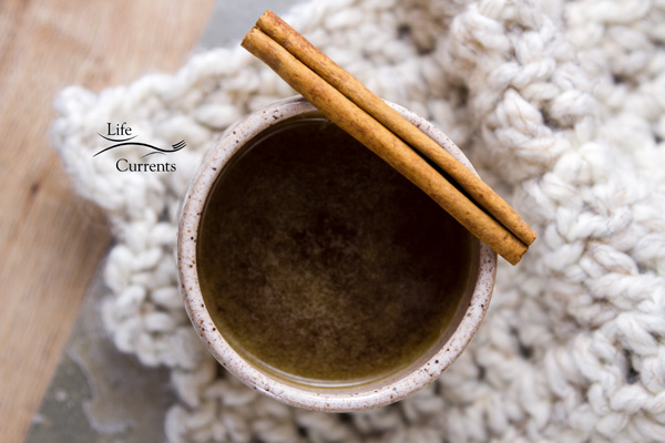 Classic Hot Toddy Recipe to warm you up #cocktail #drink #hottoddy