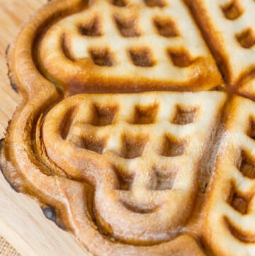 Waffle Iron Stuffed Pizza so much fun for brunch or any meal or makes a great tailgating snack