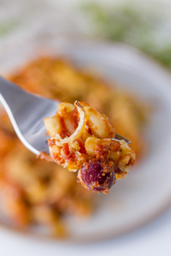 a bite of chili mac on a fork