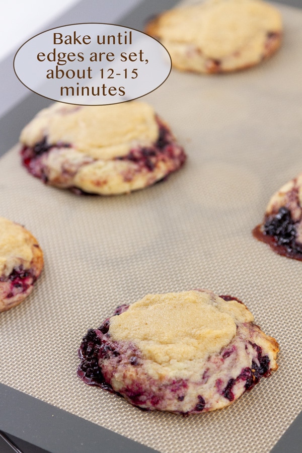 baked cookies on a silicone mat.