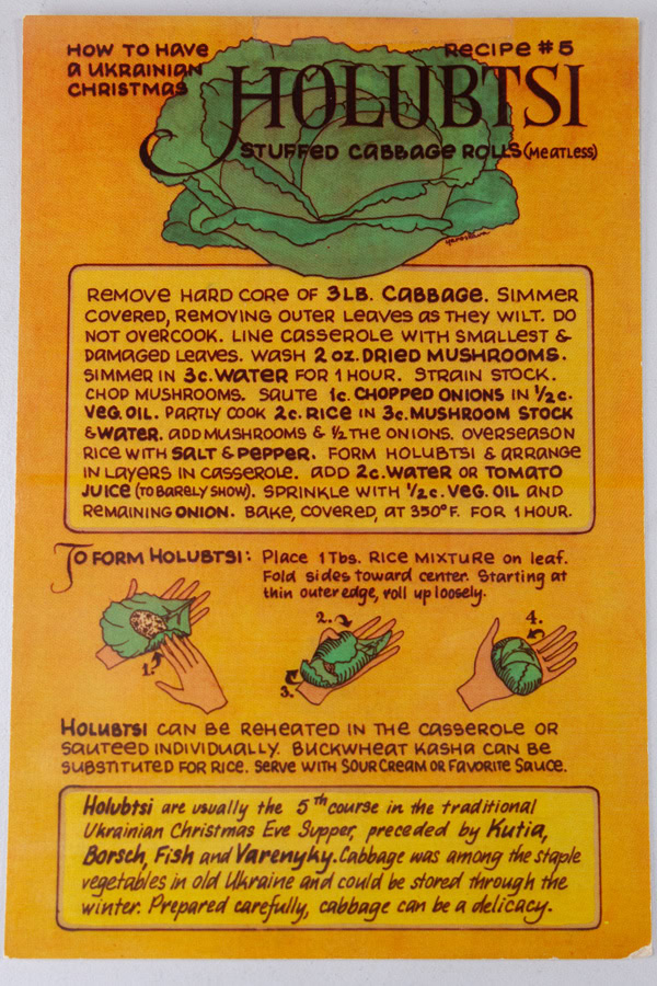 an old postcard from 1972 with a recipe for Ukrainian Cabbage Rolls (Holubtsi) illustrated on it.